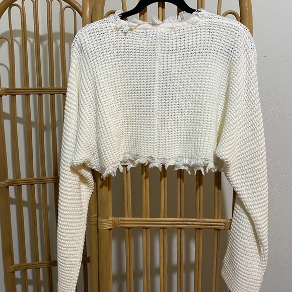 Cropped knit long sleeve top - Picture 4 of 5